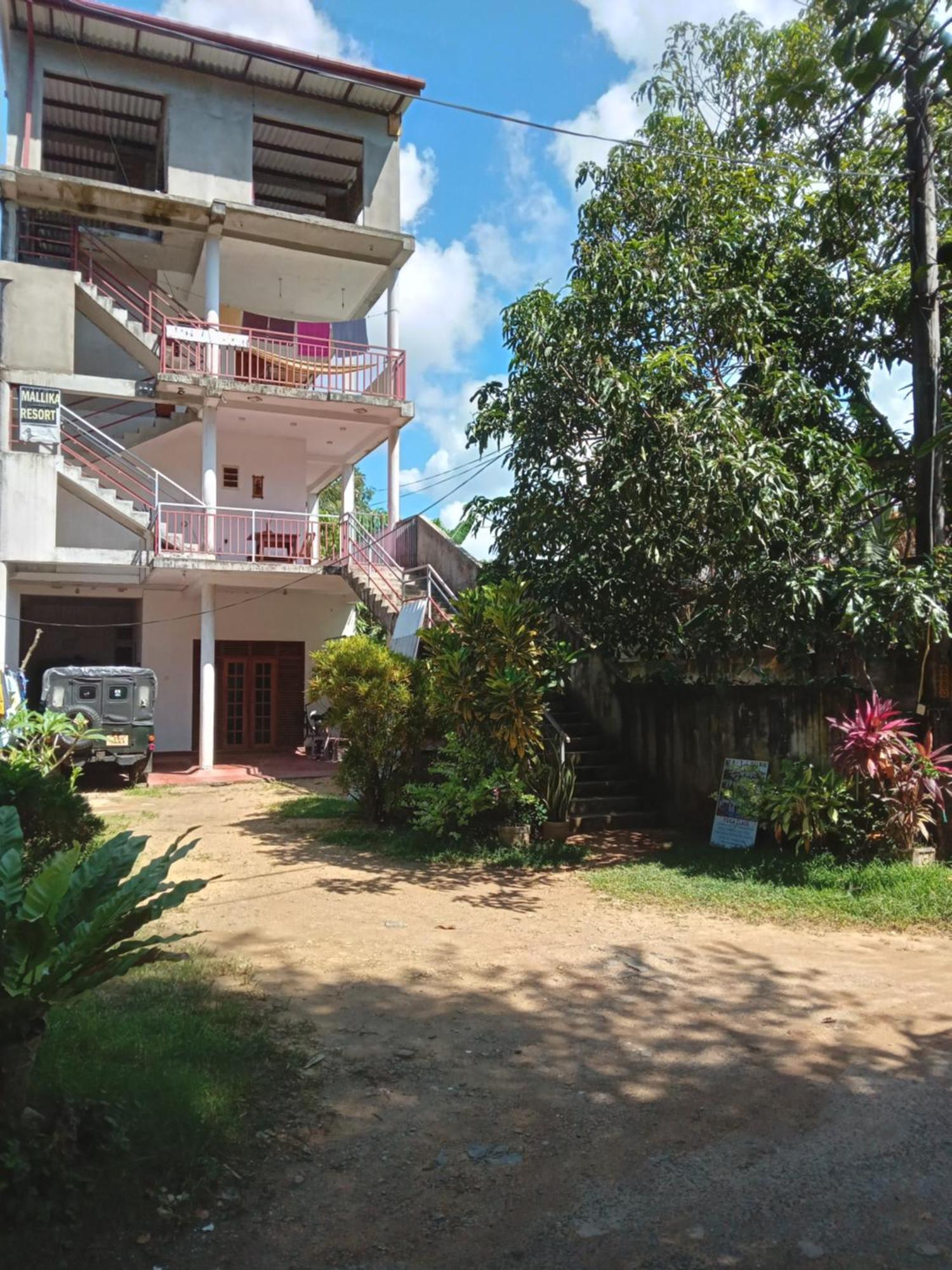 Mallika Resort Mirissa Exterior foto